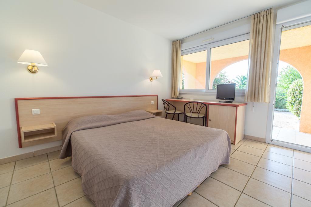 Hotel Les Galets แซ็งต์-โฟลร็องต์ ภายนอก รูปภาพ