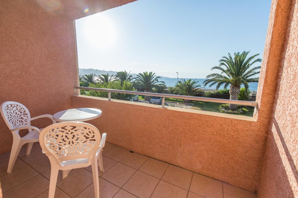 Hotel Les Galets แซ็งต์-โฟลร็องต์ ภายนอก รูปภาพ